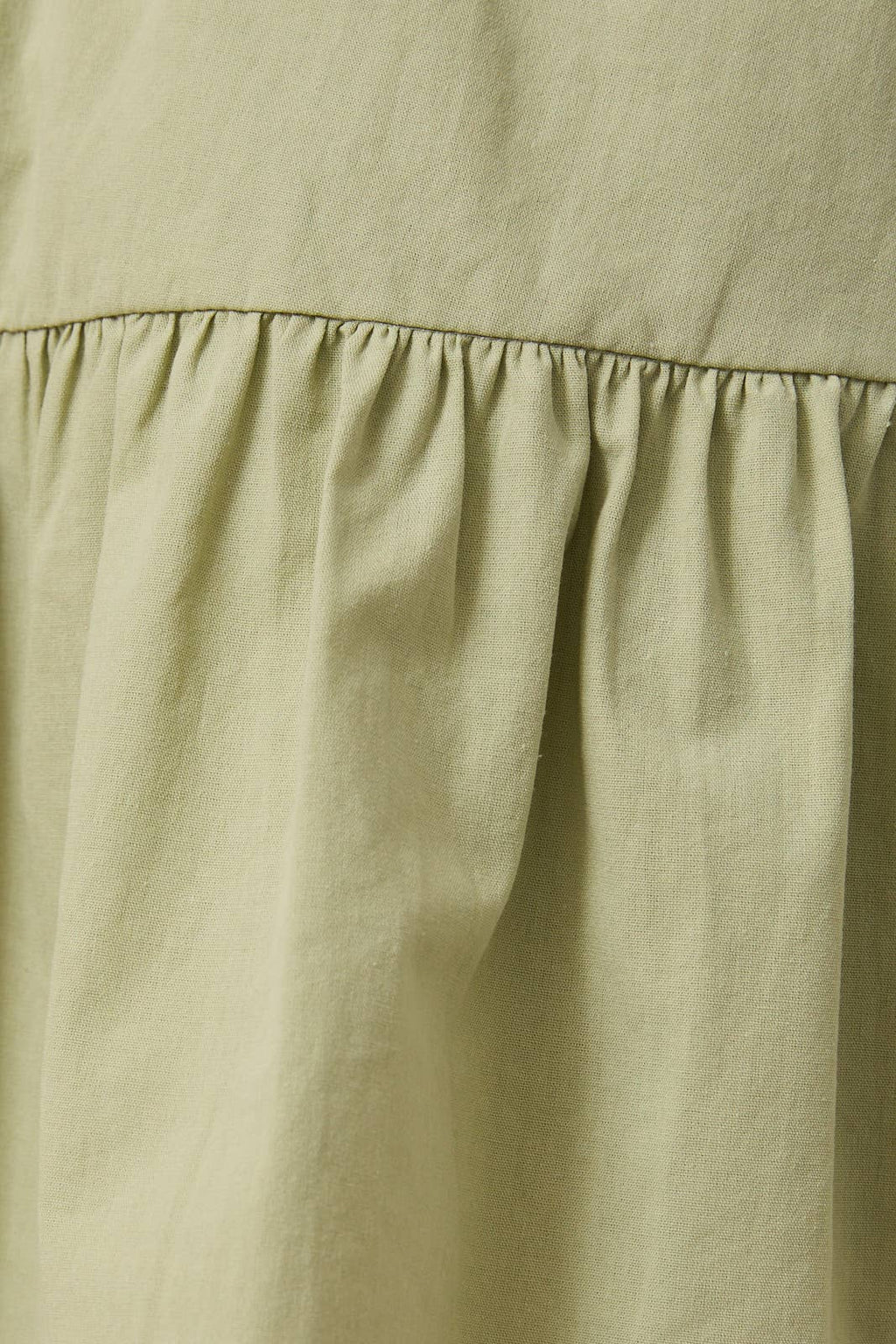 MID-RISE TIERED SKORT
