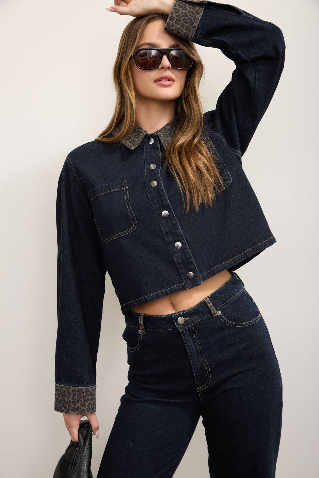 LEOPARD COLLAR CROPPED DENIM SHACKET