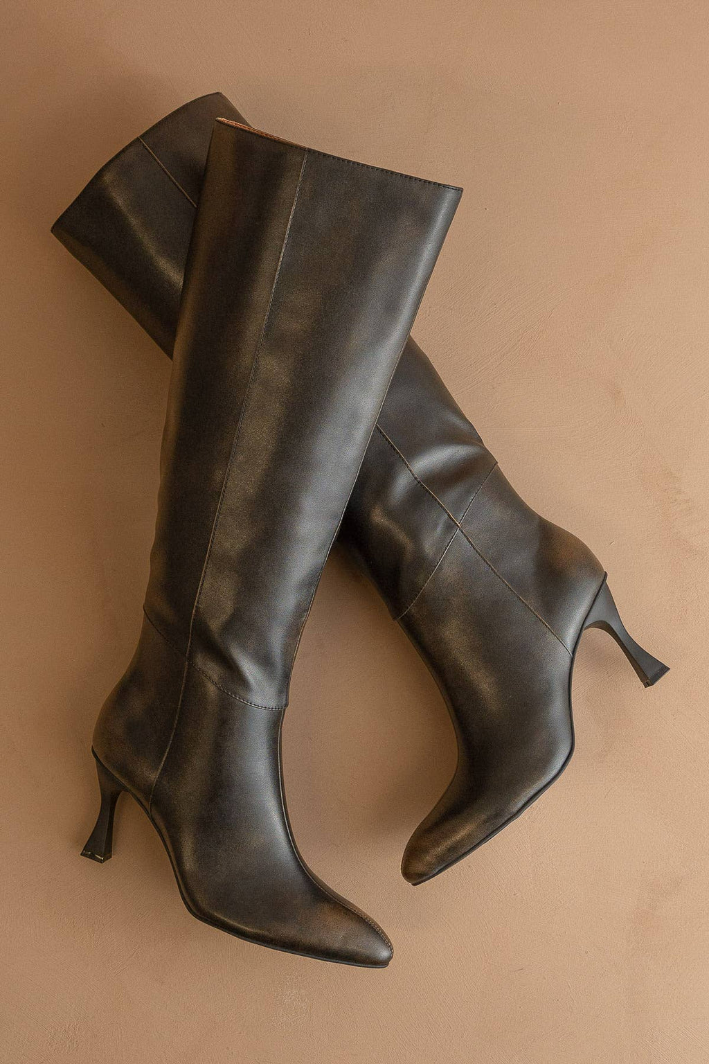 The Lexington | Distress Black Pointed Toe Fall Boot