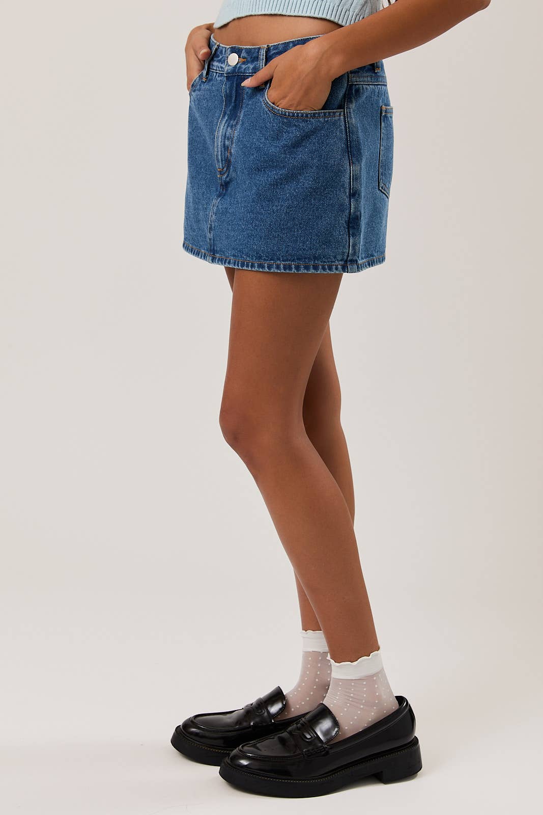 MID WAIST DENIM SKORT