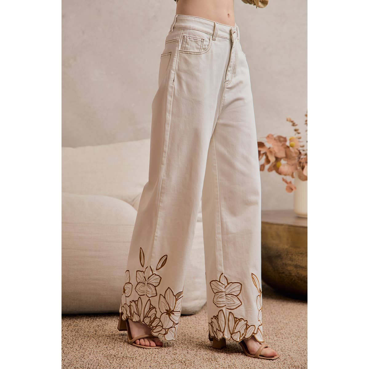 FLORAL EMBROIDERY SCALLOP HEM DETAIL WIDE PANTS