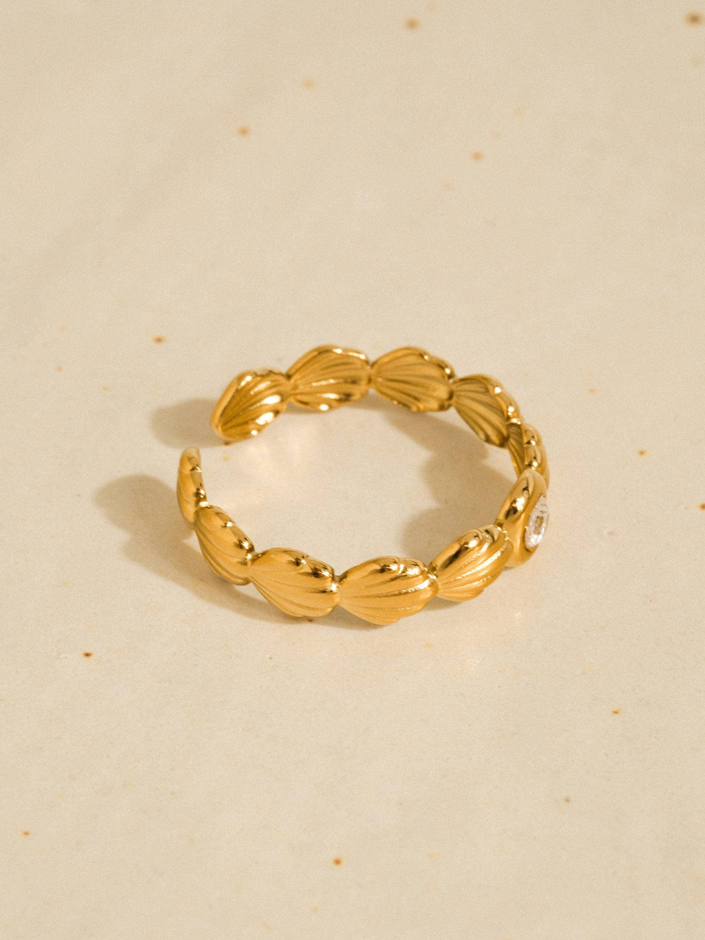 Féerie 18K Gold Non-Tarnish Shell Band CZ Ring