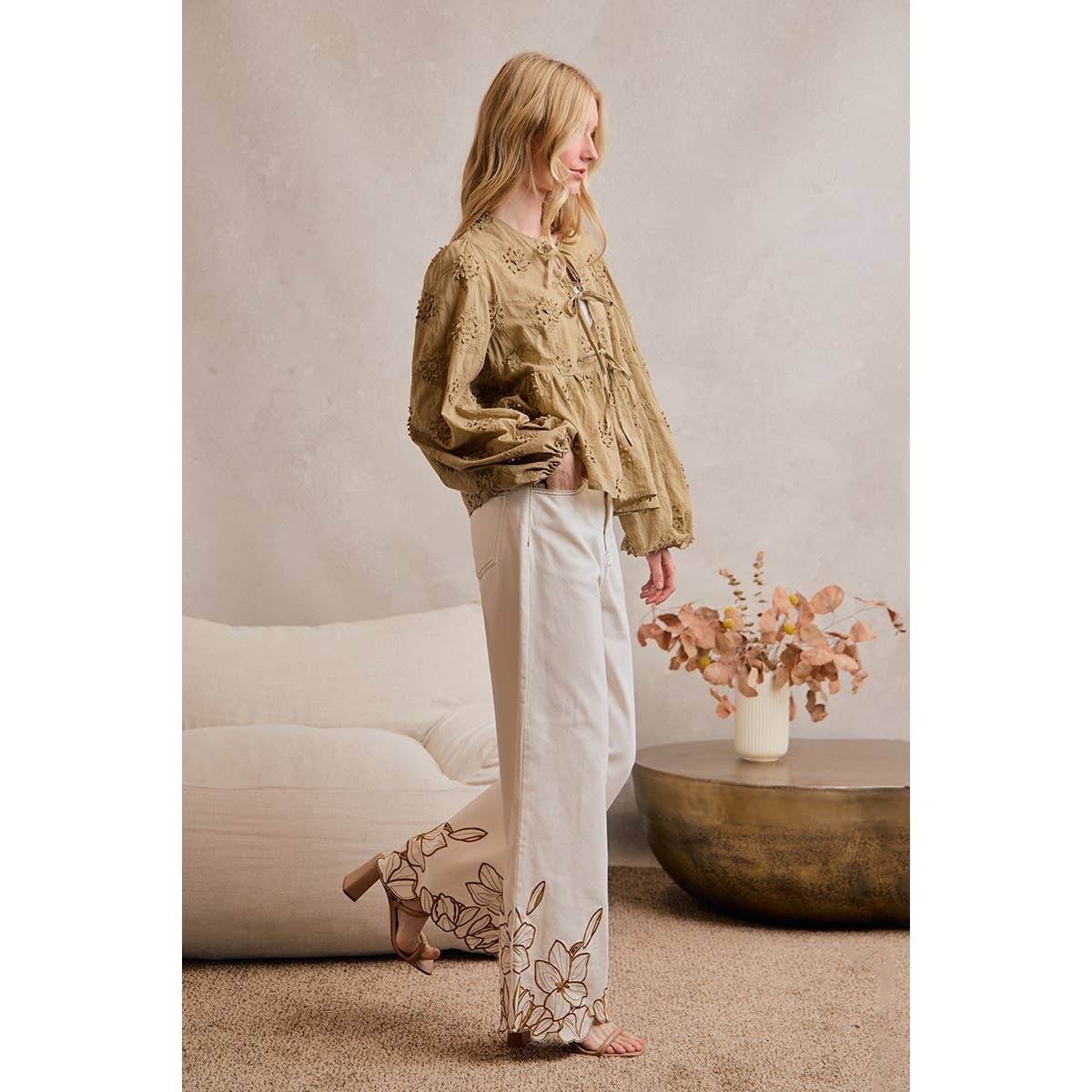 FLORAL EMBROIDERY SCALLOP HEM DETAIL WIDE PANTS
