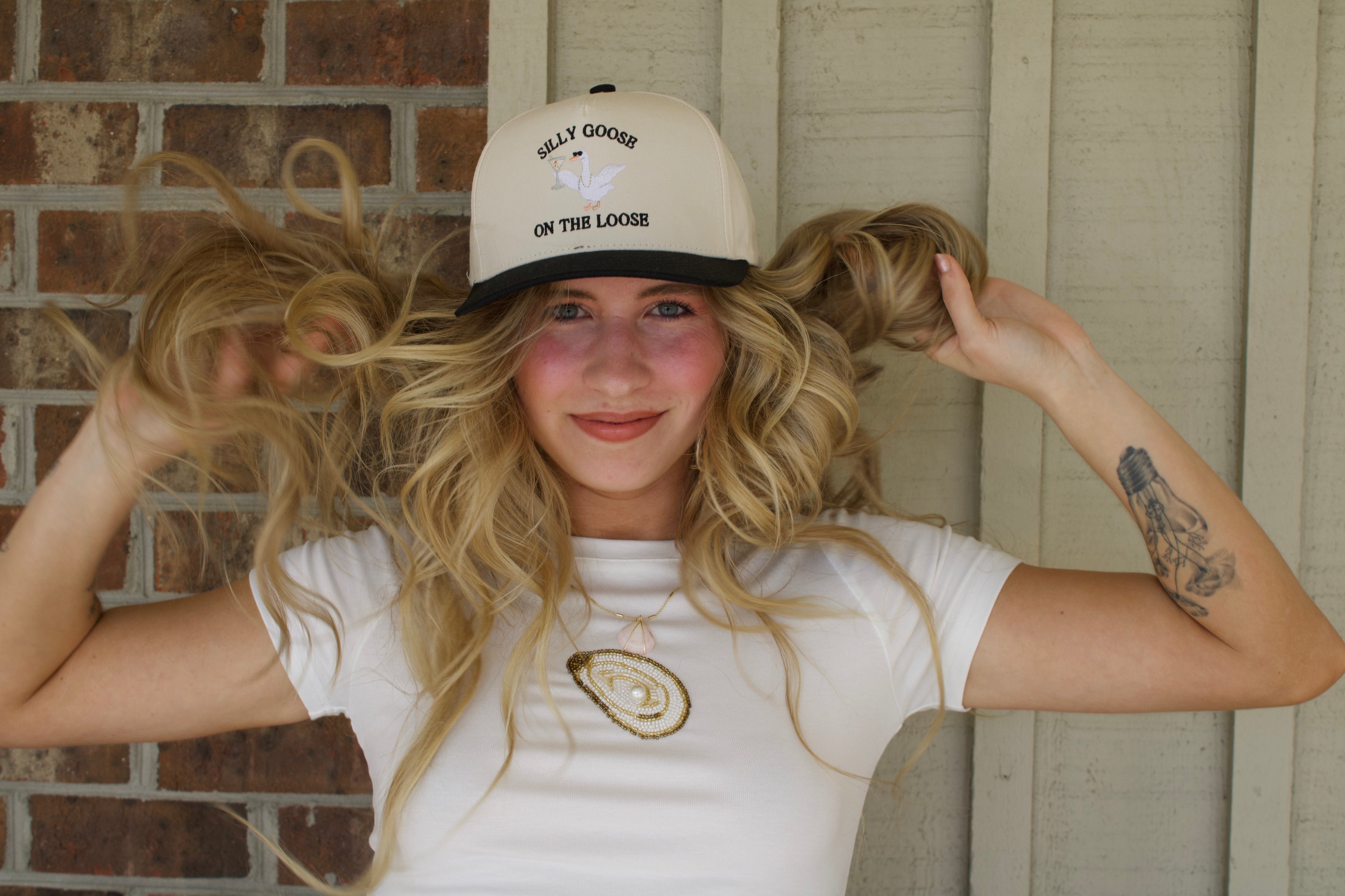 ROMY OYSTER BEAD EMBROIDERED TEE