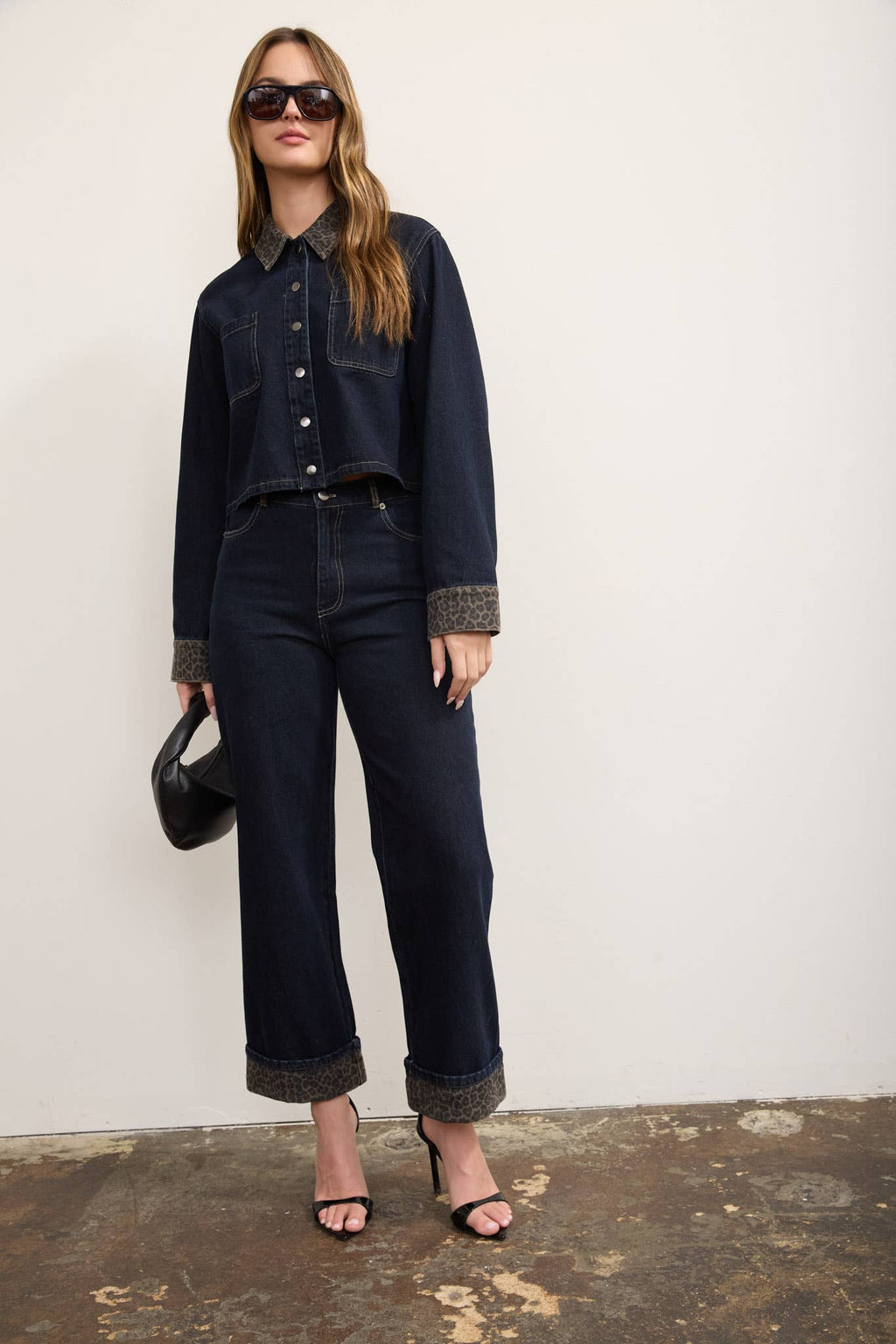 LEOPARD COLLAR CROPPED DENIM SHACKET