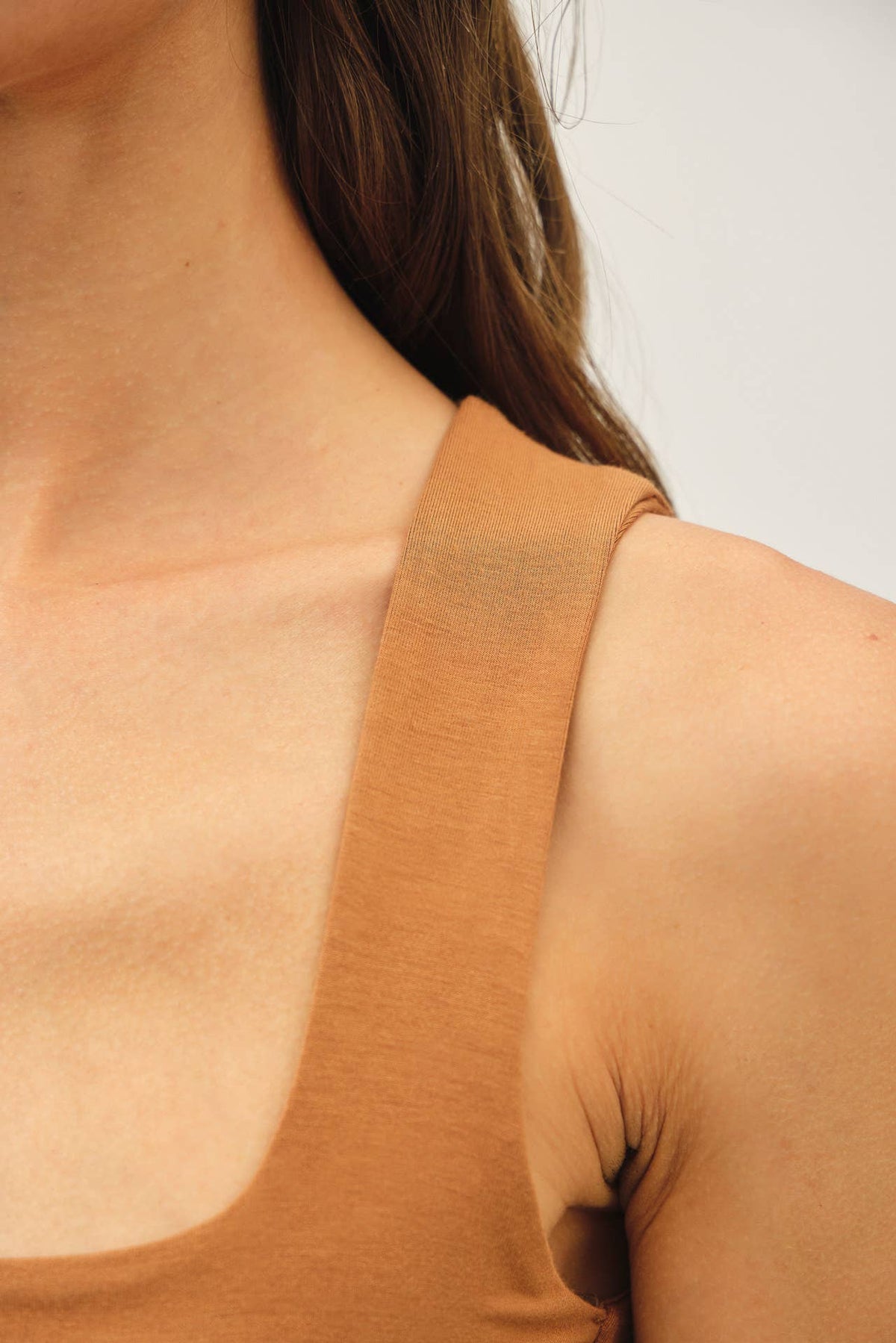 DOUBLE LINED SQUARE NECK TANK