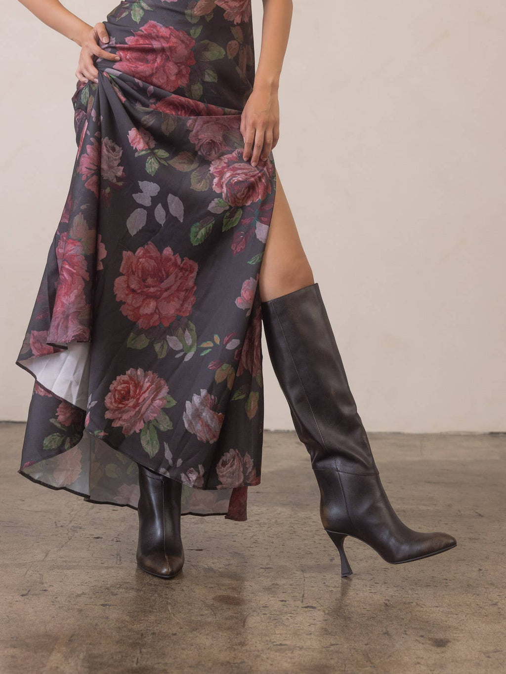 The Lexington | Distress Black Pointed Toe Fall Boot