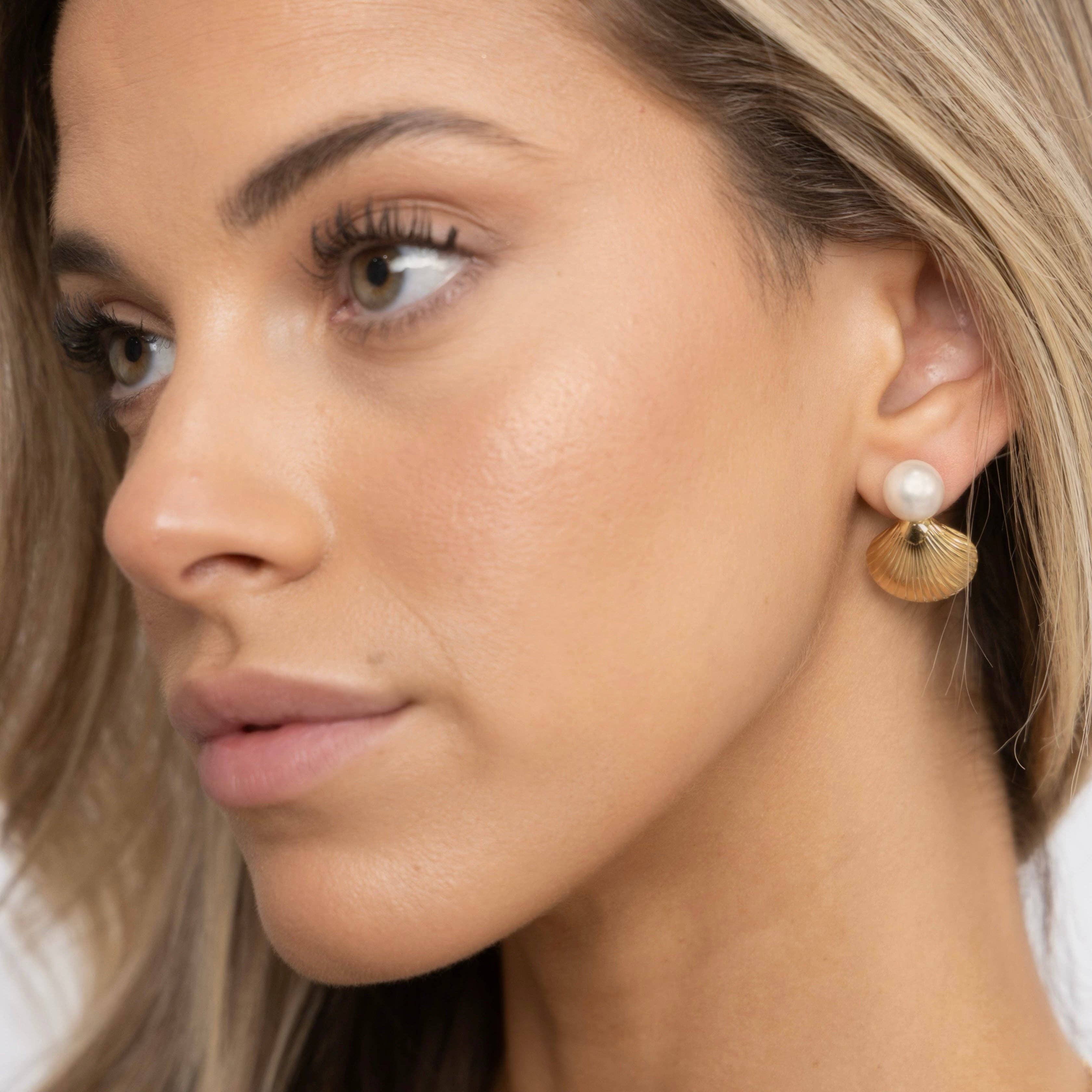 Sylvie Pearl Earring
