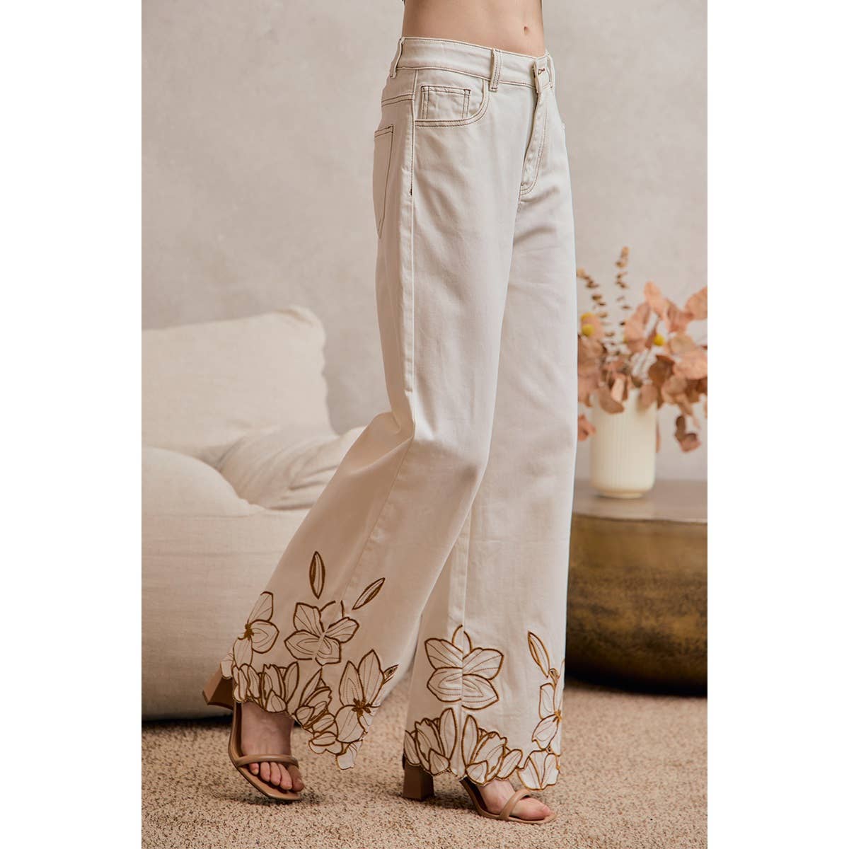 FLORAL EMBROIDERY SCALLOP HEM DETAIL WIDE PANTS