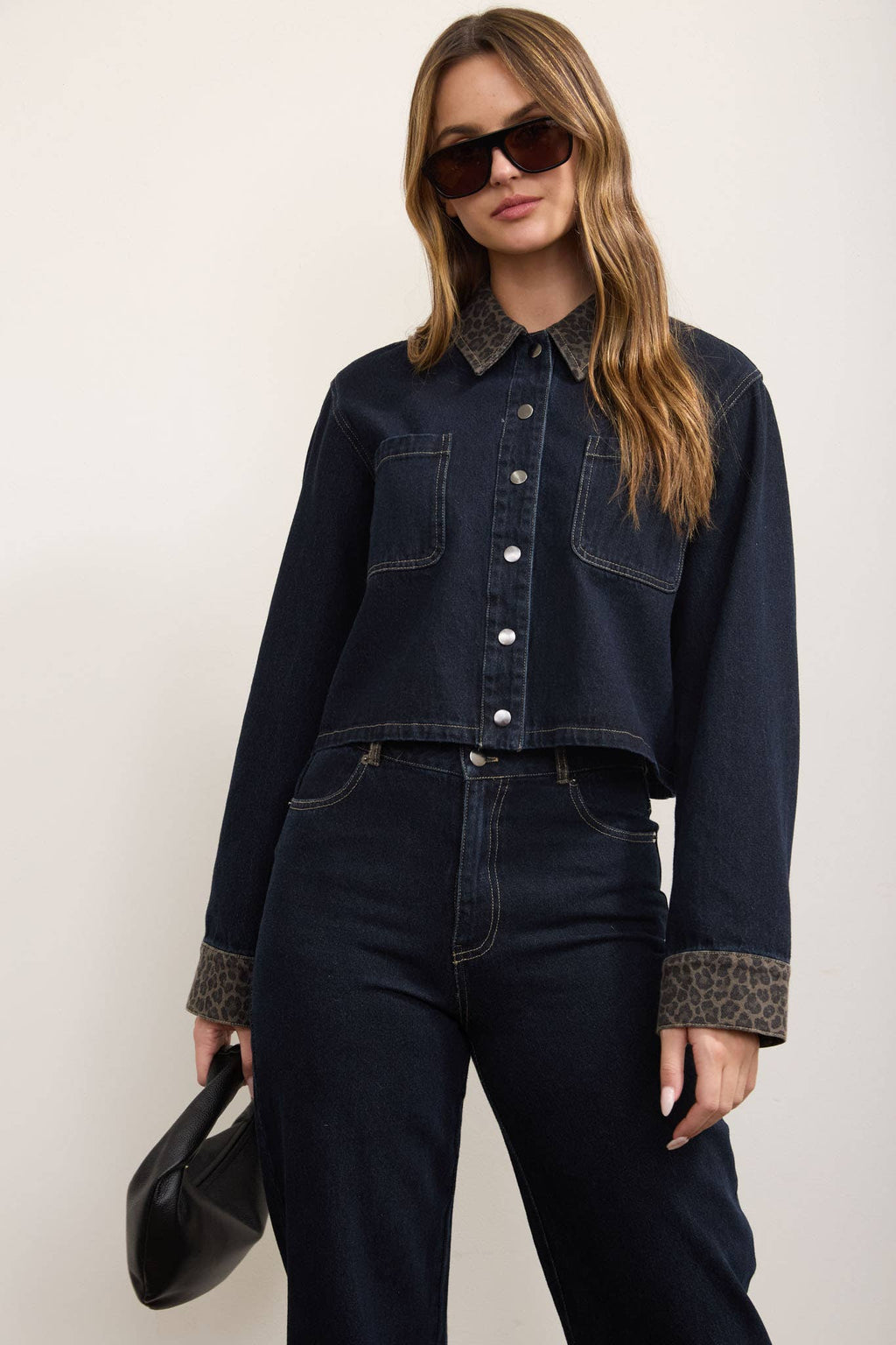 LEOPARD COLLAR CROPPED DENIM SHACKET