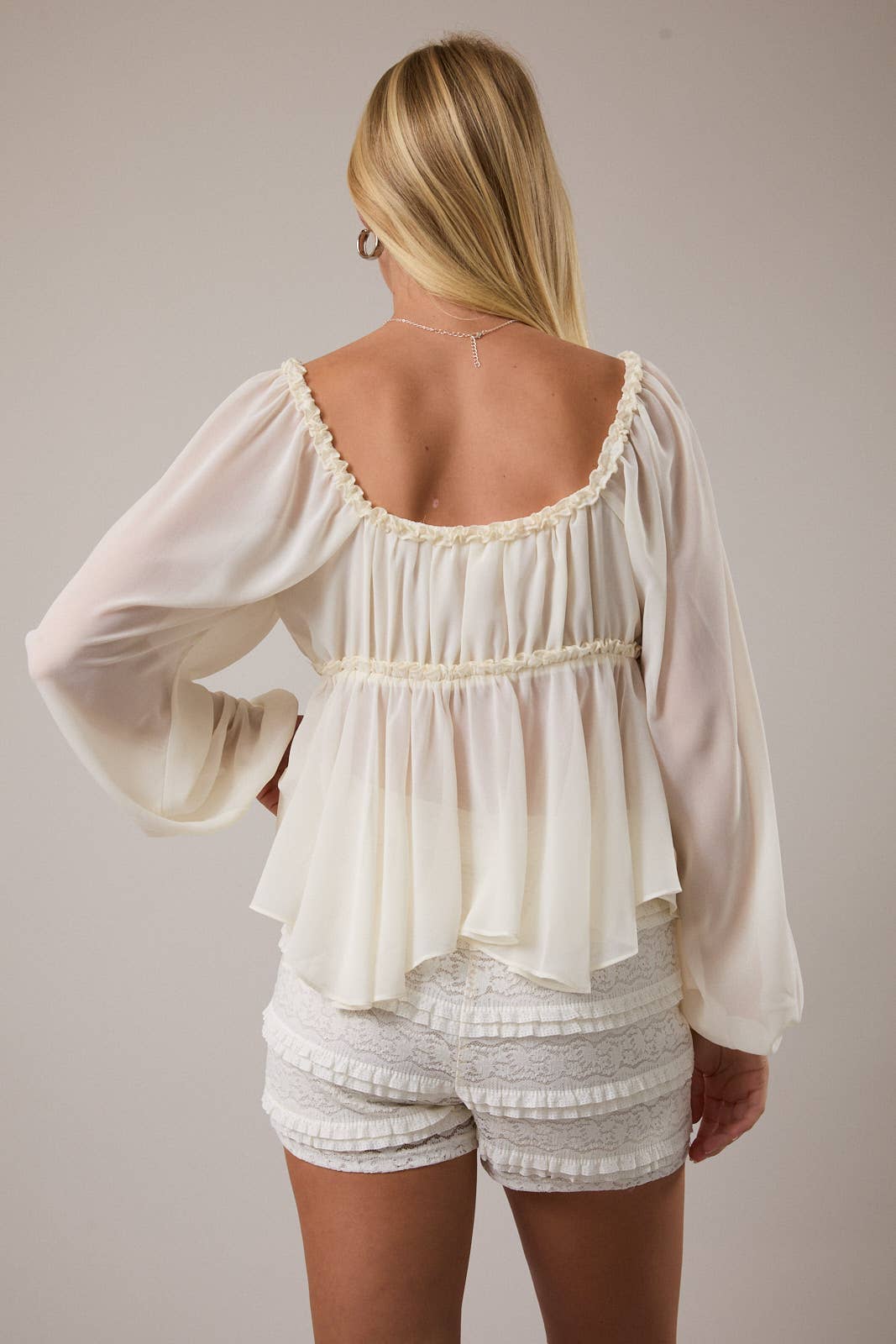 RUFFLE DETAIL LONG SLEEVE FLARE BLOUSE