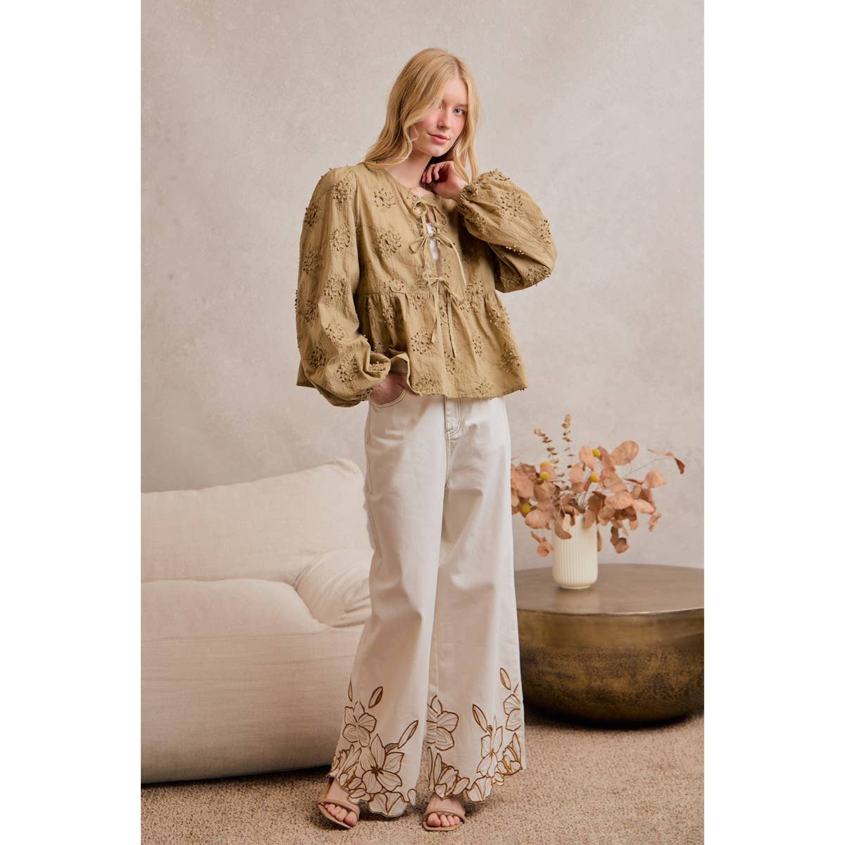 FLORAL EMBROIDERY SCALLOP HEM DETAIL WIDE PANTS