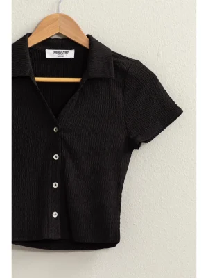 crinkle-knit-button-front-top